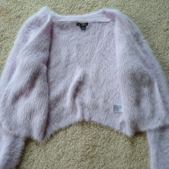 Fluffy Cropped Cardigan - Picture 2 of 5